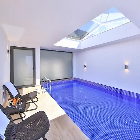 Sleeps 6 With Pool Air Con And Wifi Villa Kalkan