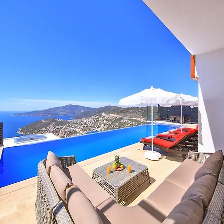 Sleeps 6 With Pool Air Con And Wifi Villa *